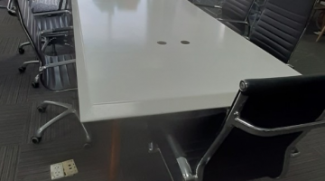 Thu mua bàn ghế văn phòng cũ giá cao 