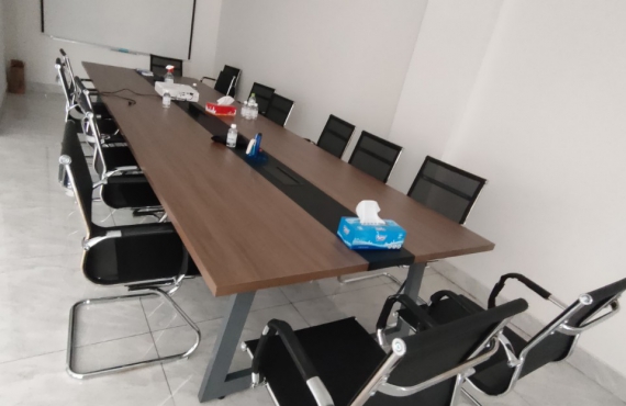 Đơn vị thu mua bàn ghế văn phòng giá cao tại khu vực tphcm